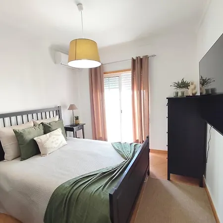 Montegordo T2 Apartamento *